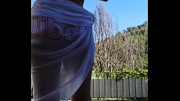 Celui ou celle qui me fera le plus gros tips recevra une vidéo sexy mais plus