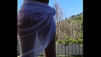 Celui ou celle qui me fera le plus gros tips recevra une vidéo sexy mais plus