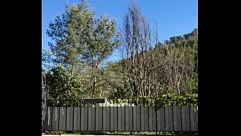 Celui ou celle qui me fera le plus gros tips recevra une vidéo sexy mais plus