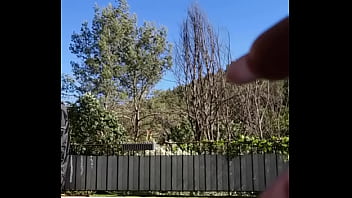 Celui ou celle qui me fera le plus gros tips recevra une vidéo sexy mais plus