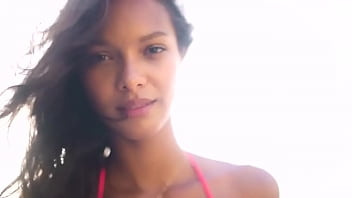 Sexy Lais Ribeiro thumbnail