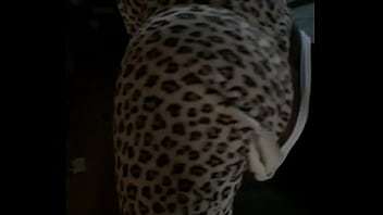 Ass shaking earth quaking