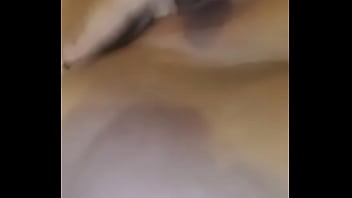 Esperandolo muy exitada