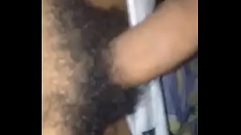 Negro dominicano mostrando su pene