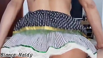 Pulando festinha junina do vizinho