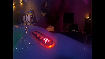 Pour vous mesdames mon homme se branle devant moi donc j’ai pas hésiter à le