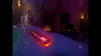 Pour vous mesdames mon homme se branle devant moi donc j’ai pas hésiter à le