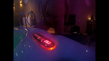 Pour vous mesdames mon homme se branle devant moi donc j’ai pas hésiter à le