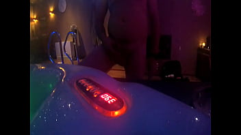 Pour vous mesdames mon homme se branle devant moi donc j’ai pas hésiter à le