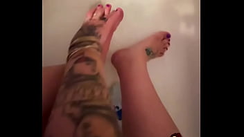 Lil self love on this thirsty thursday water yourself