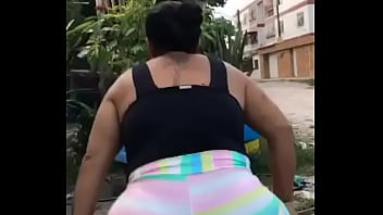 Quenga de favela com seu cuzão