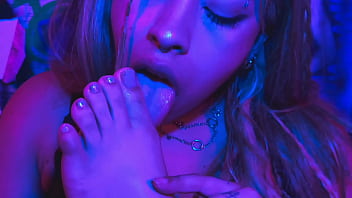 Paola loves to suck her toes