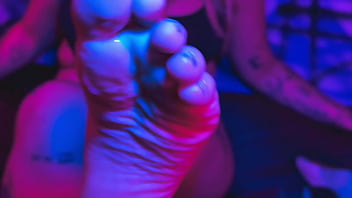 Paola loves to suck her toes