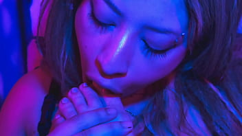 Paola loves to suck her toes