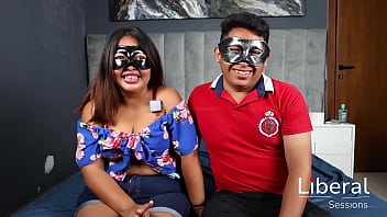 Cornudo presta a su esposa para ser cogida por tres negros