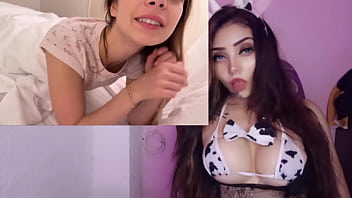 Convence a su inocente hermanastra de coger a escondidas