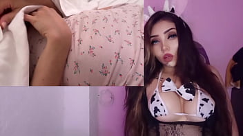 Convence a su inocente hermanastra de coger a escondidas