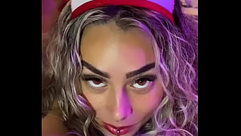 Comi essa enfermeira novinha e arrombei gostoso todos buracos dela