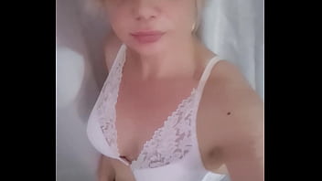 Tu viens me l'enlever et me baiser à fond