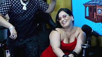 A bbw pri melancia jogou seu rabão de quatro na mesa do podcast é gigante o ruan ficou sem palavras e com tesão podcast pápum no barraco A bbw pri melancia jogou seu rabão de quatro na mesa do podcast é gigante o ruan ficou sem palavras e com tesão podcast pápum no barraco