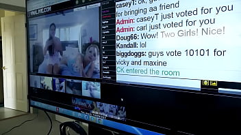 Maxine x spreads & eats vicky vette's cunt during live lesbian show