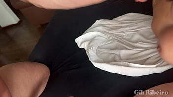 Meu amigo do pau grande me fodeu com força até eu gozar gostoso