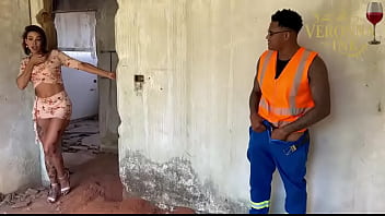 Encontrei o jonh rick batendo punheta na obra e fui ajudar 1