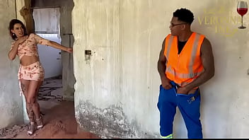 Encontrei o jonh rick batendo punheta na obra e fui ajudar 1