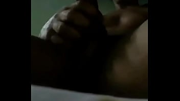 Con la mano en la verga