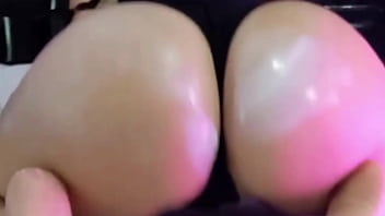 Big ass latina girl masturbates until having a good orgasm