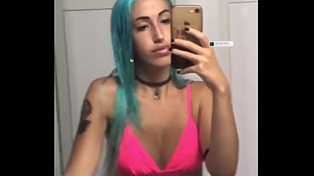 Caliente perra te pondra la verga dura