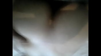 Gemendo muito no anal