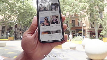 Me follo a una australiana guarra que conozco a través de sex dater en esa página hay muchas tias con ganas de polla