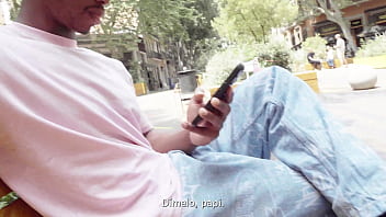 Me follo a una australiana guarra que conozco a través de sex dater en esa página hay muchas tias con ganas de polla