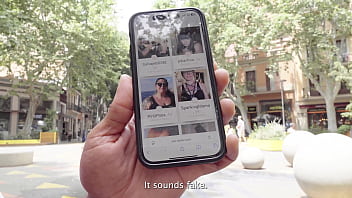 Me follo a una australiana guarra que conozco a través de sex dater en esa página hay muchas tias con ganas de polla