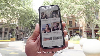 Me follo a una australiana guarra que conozco a través de sex dater en esa página hay muchas tias con ganas de polla