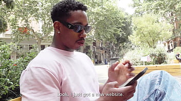 Me follo a una australiana guarra que conozco a través de sex dater en esa página hay muchas tias con ganas de polla