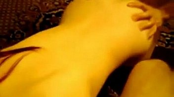 Mujer chupando pollas a dobles