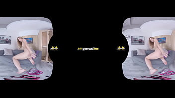 Redhead gets off while pissing in virtual reality Redhead gets off while pissing in virtual reality