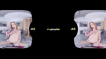 Redhead gets off while pissing in virtual reality Redhead gets off while pissing in virtual reality