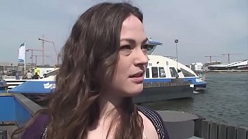 Zu mir oder zu dir beim einakufen gefickt