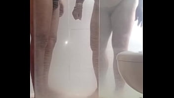 I find my mature mother in law in the shower touching herself and it ended up joining in