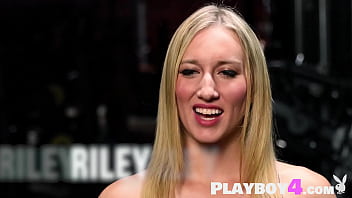 Sexy milf exposed her hot body and posed naked for the playboy