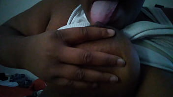 Tayterthot sucking on them tig ole bitties