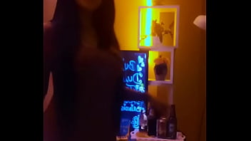 Tu dulce tentacion se presenta en su bunker