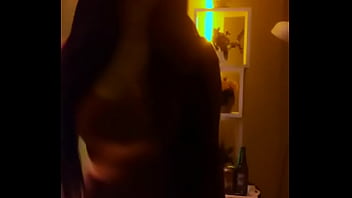 Tu dulce tentacion se presenta en su bunker