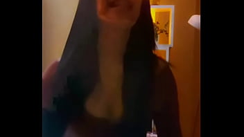 Tu dulce tentacion se presenta en su bunker