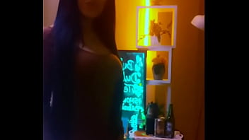 Tu dulce tentacion se presenta en su bunker