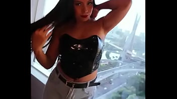 Melissa faz um ensaio para revista