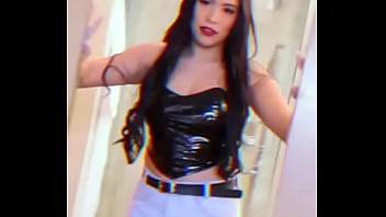 Melissa faz um ensaio para revista